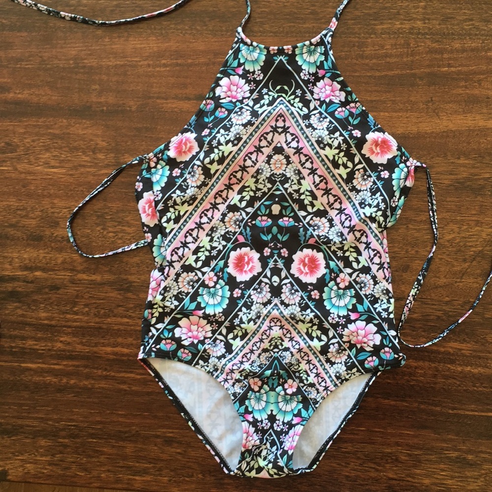 Cupshe One Piece Swimsuit